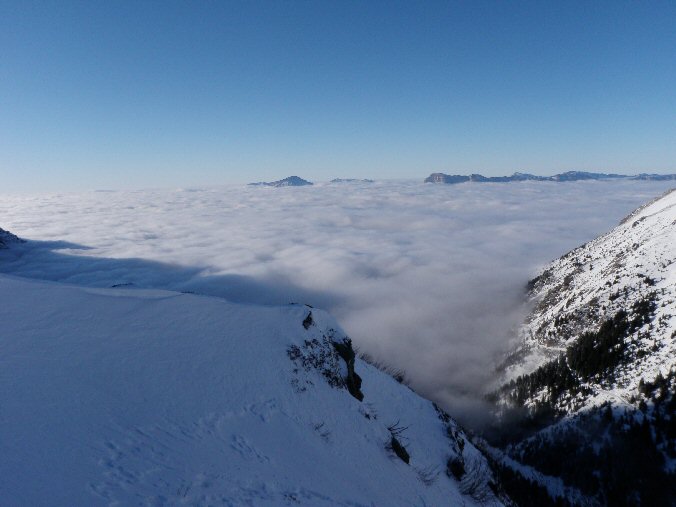 PC150062.jpg - Mer de nuage au-dessus de Grenoble