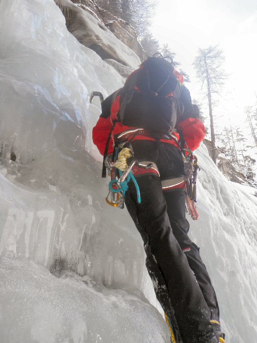 P1170250.JPG - Mais la glace est aussi cassante ici !