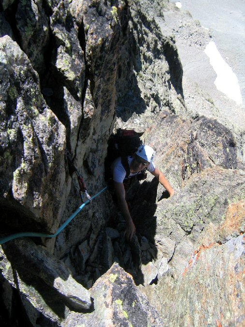 IMG_0260.jpg - �a grimpe dans ce di�dre resser�