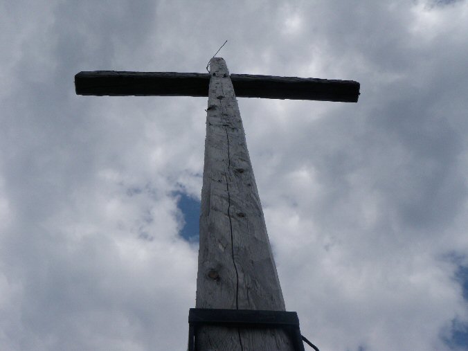P5190247.jpg - La croix de l'Outheran