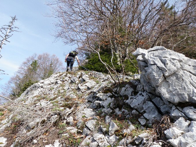 P4070002.jpg - Michel part devant